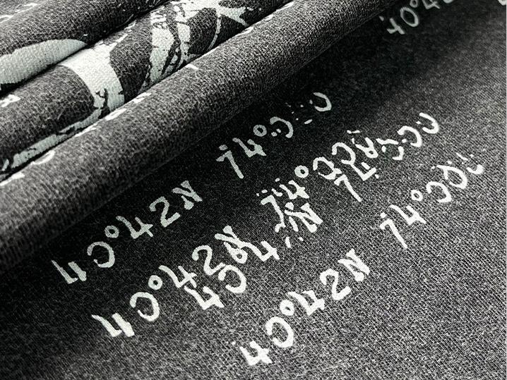 Camiseta de tirantes con estampado de cera teñida