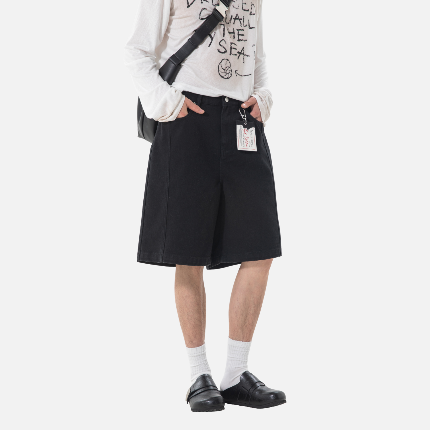 Pantalón corto cargo de sarga texturizada