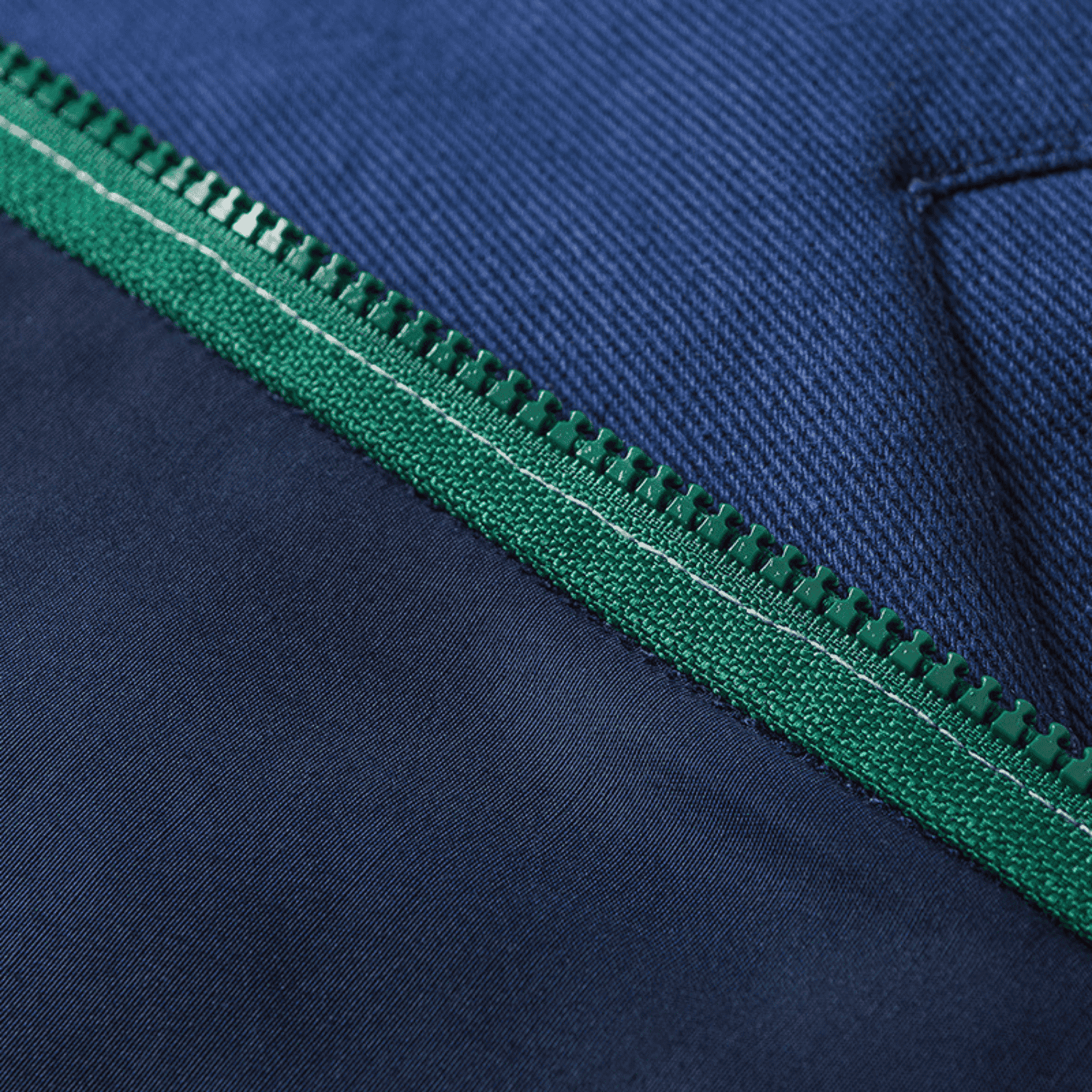 Chaqueta reversible colorblock con cuello alto