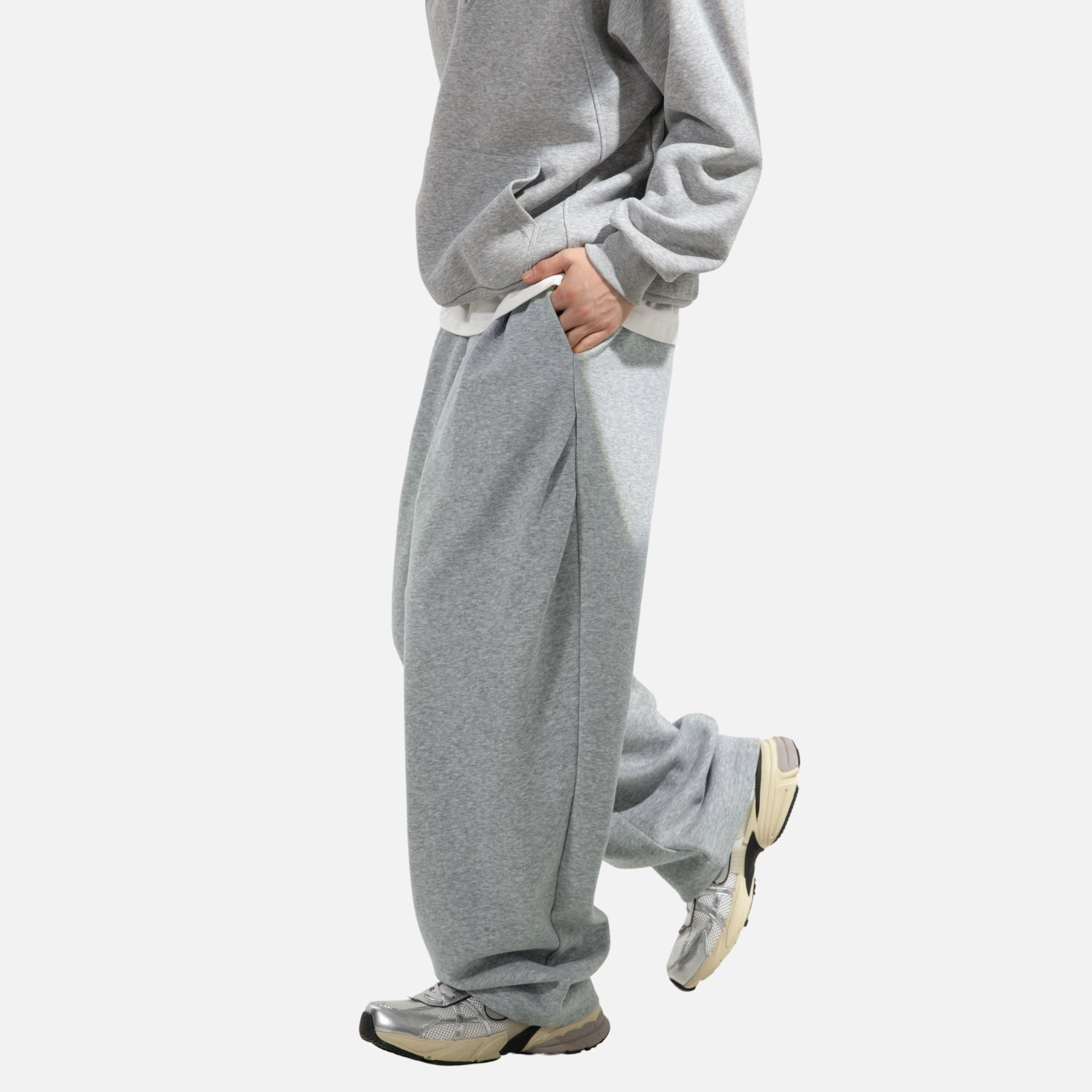 Pleated-Side Straight Baggy Pants