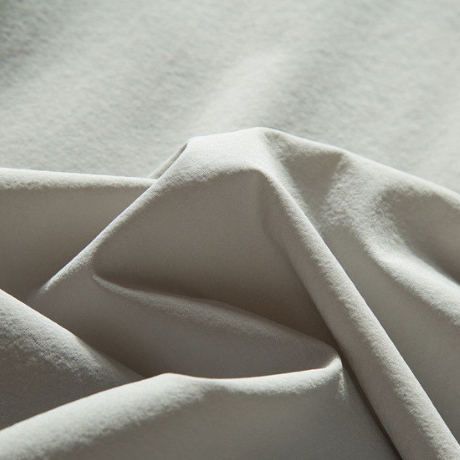 Camiseta técnica de secado rápido para actividades al aire libre