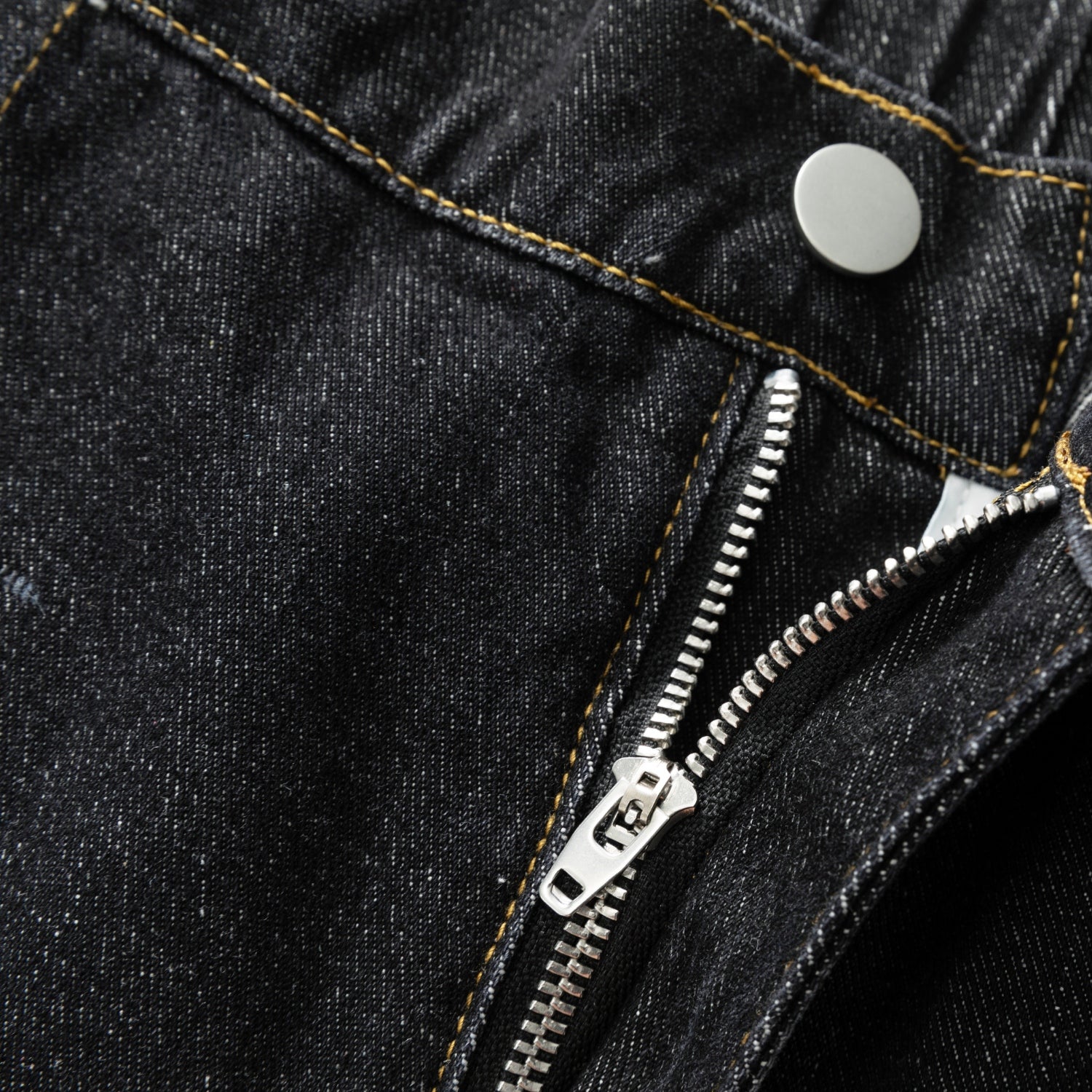 Vintage Contrast-Stitch Straight Jeans