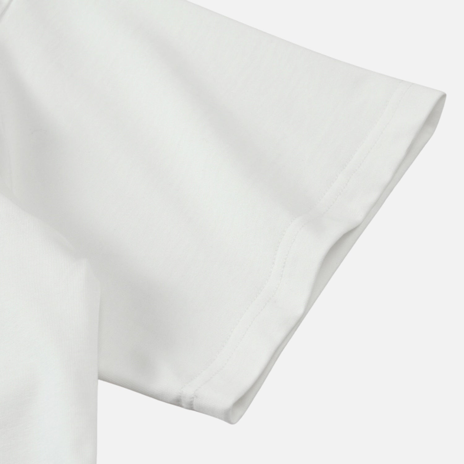 Color-Embroidered Short Sleeve Tee