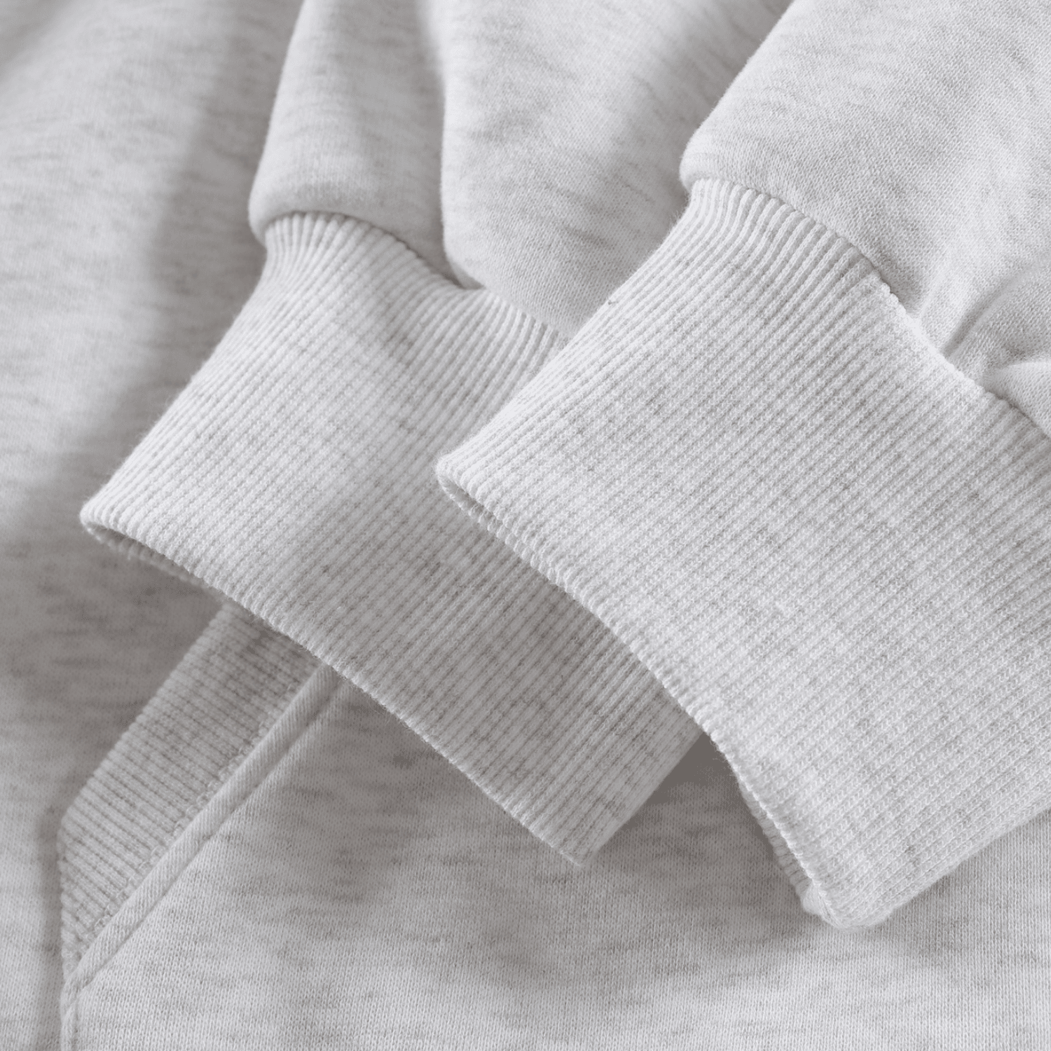 Sudadera minimalista con bolsillo