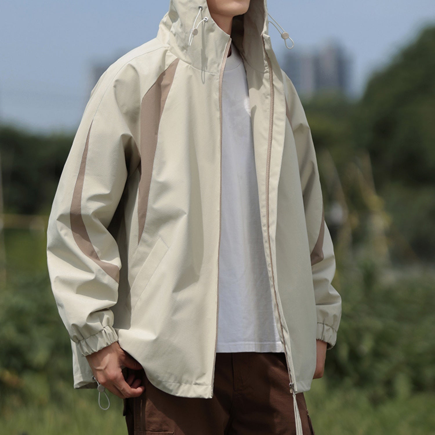 Minimal Wind-Resistant Hooded Jacket