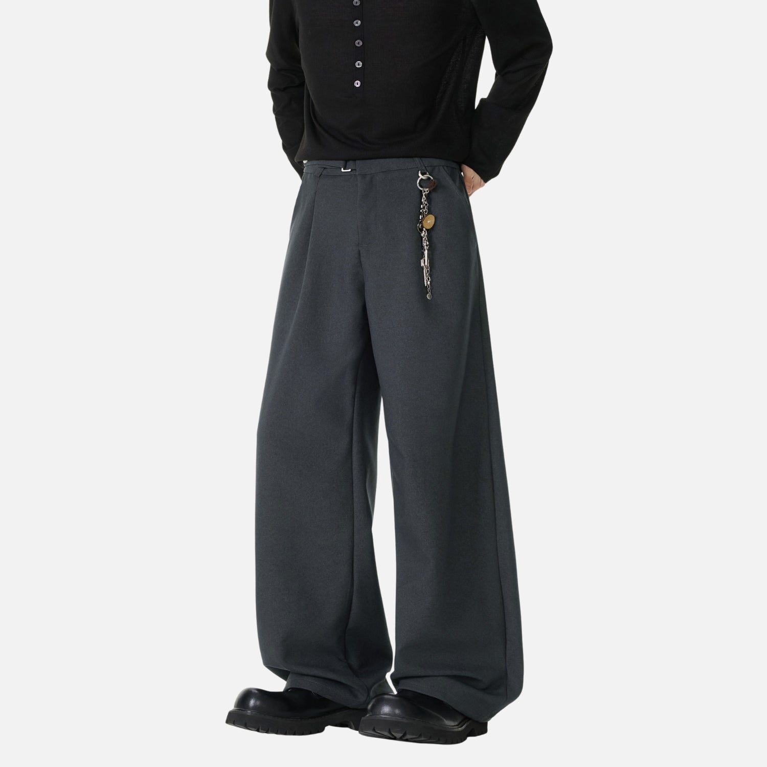 Old-Money Curved Tailored Pants