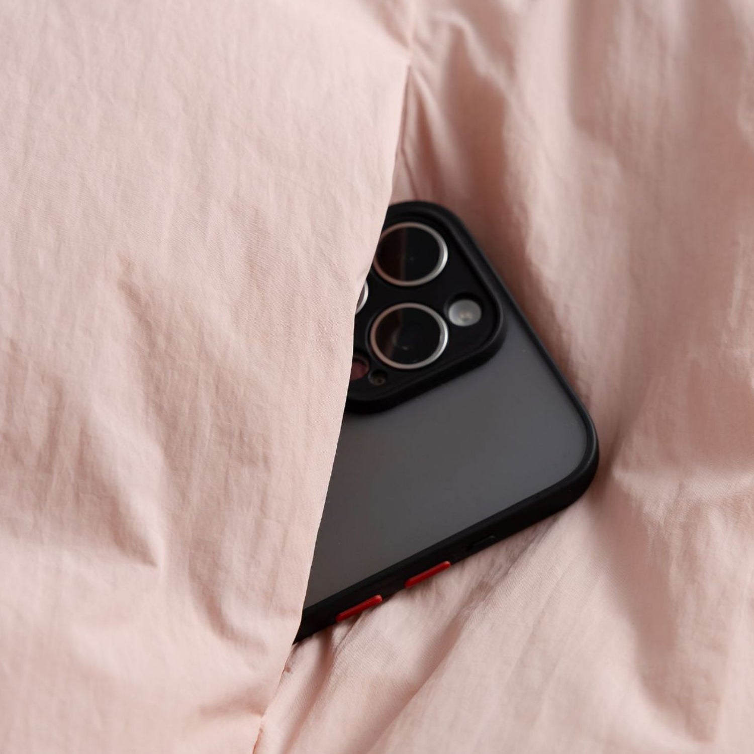 Chaqueta acolchada minimalista con cuello alto