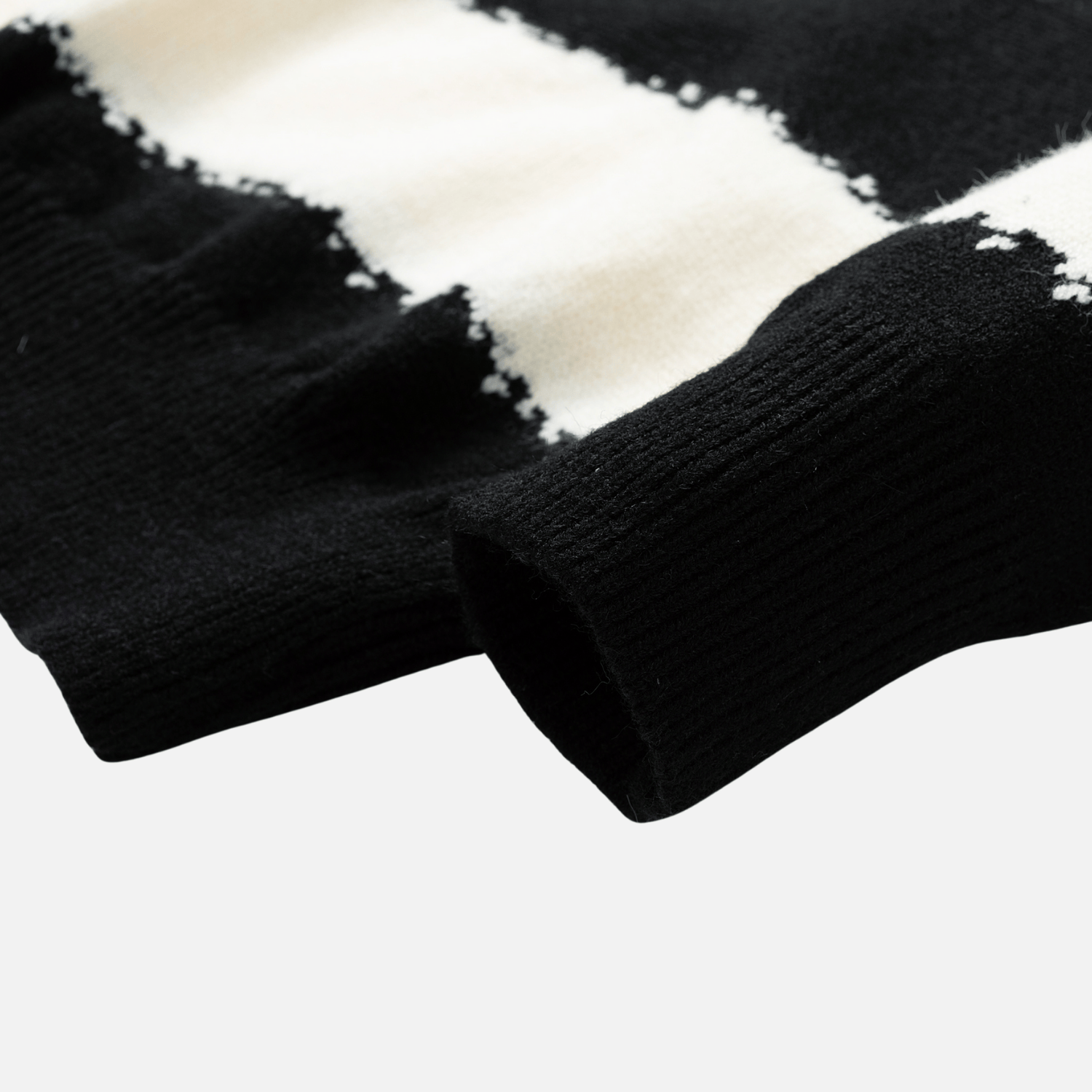 Gestreifter Colorblock-Pullover