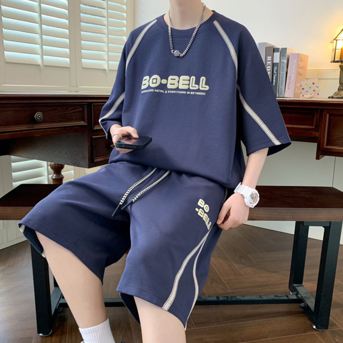 Conjuntos deportivos casuales sencillos