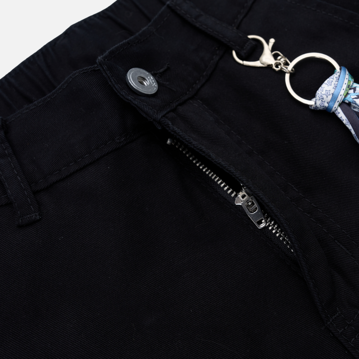 Pendant Detail Slant Cargo Baggy Pants