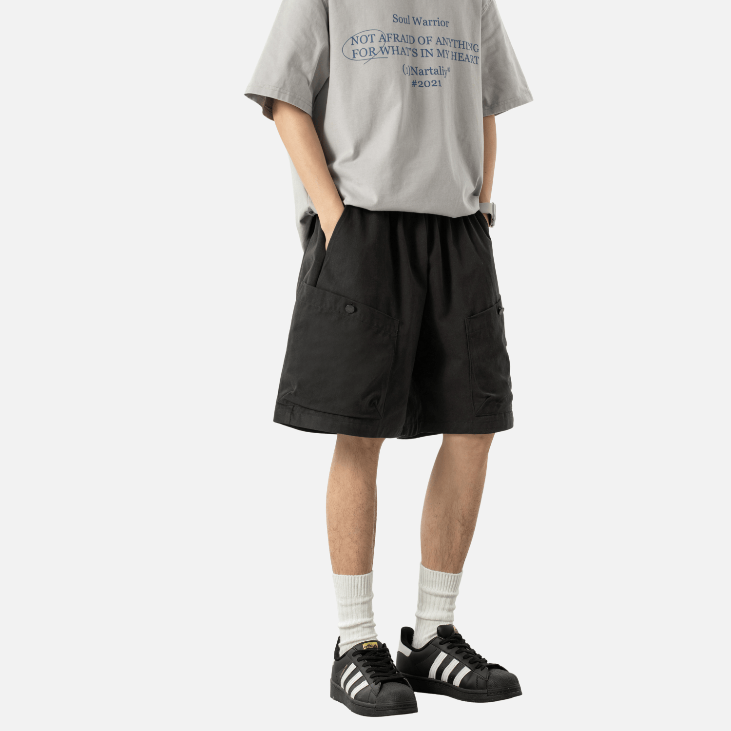 Pantalones cortos cargo con bordado de letras