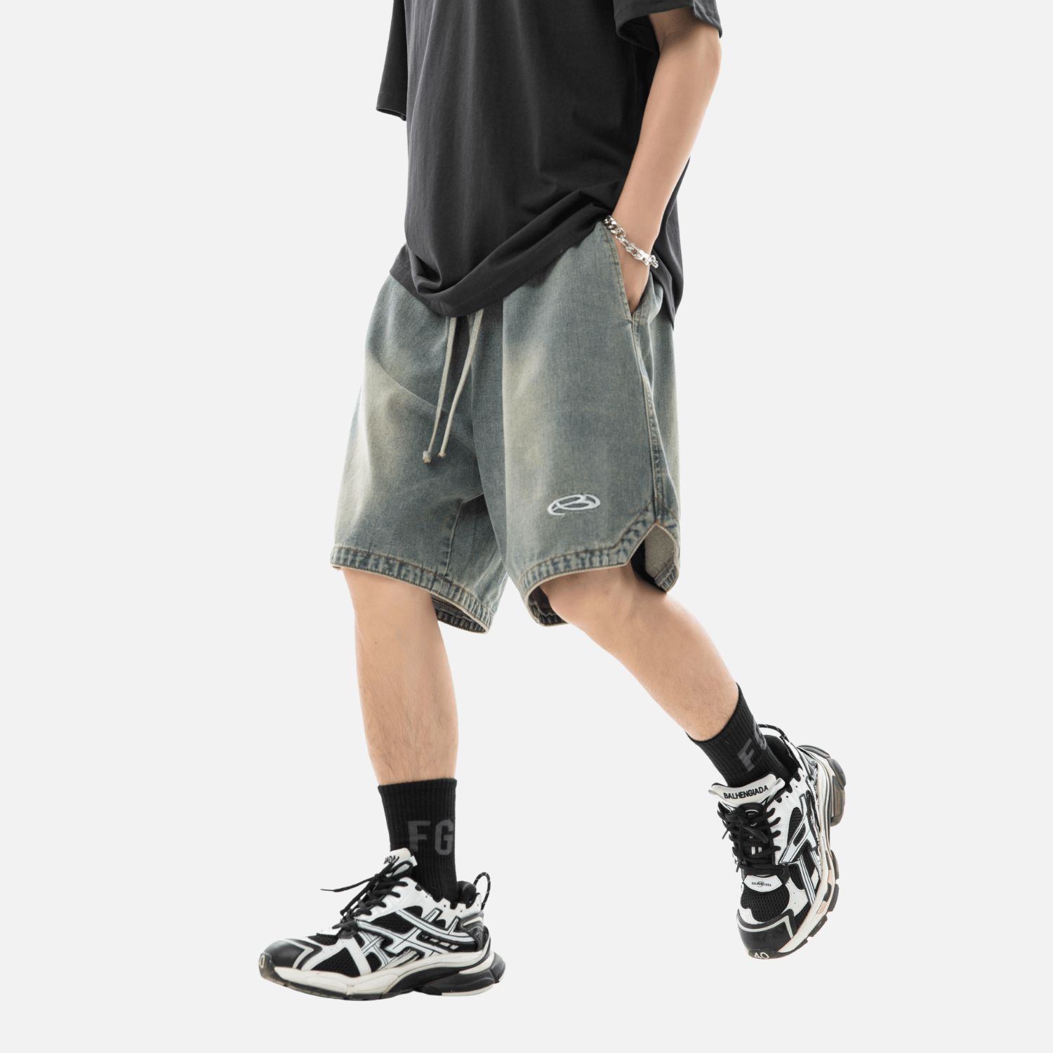 Slit Design Washed Jorts