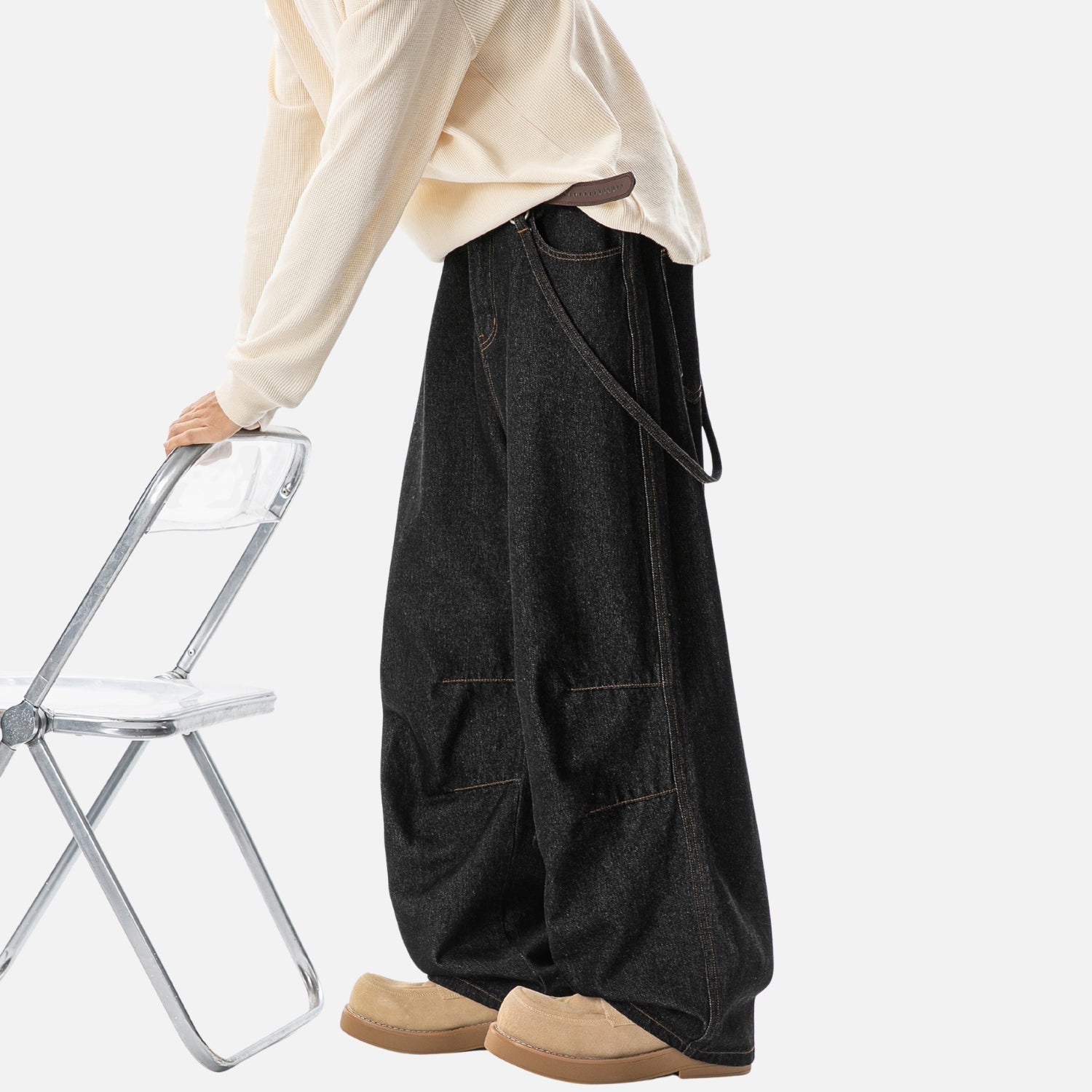 Double Pleated Baggy Jeans