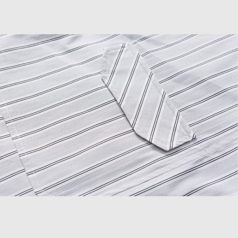 Gestreiftes Hemd mit Patchwork-Taschen