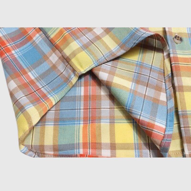 Kariertes Hemd mit Bärenstickerei