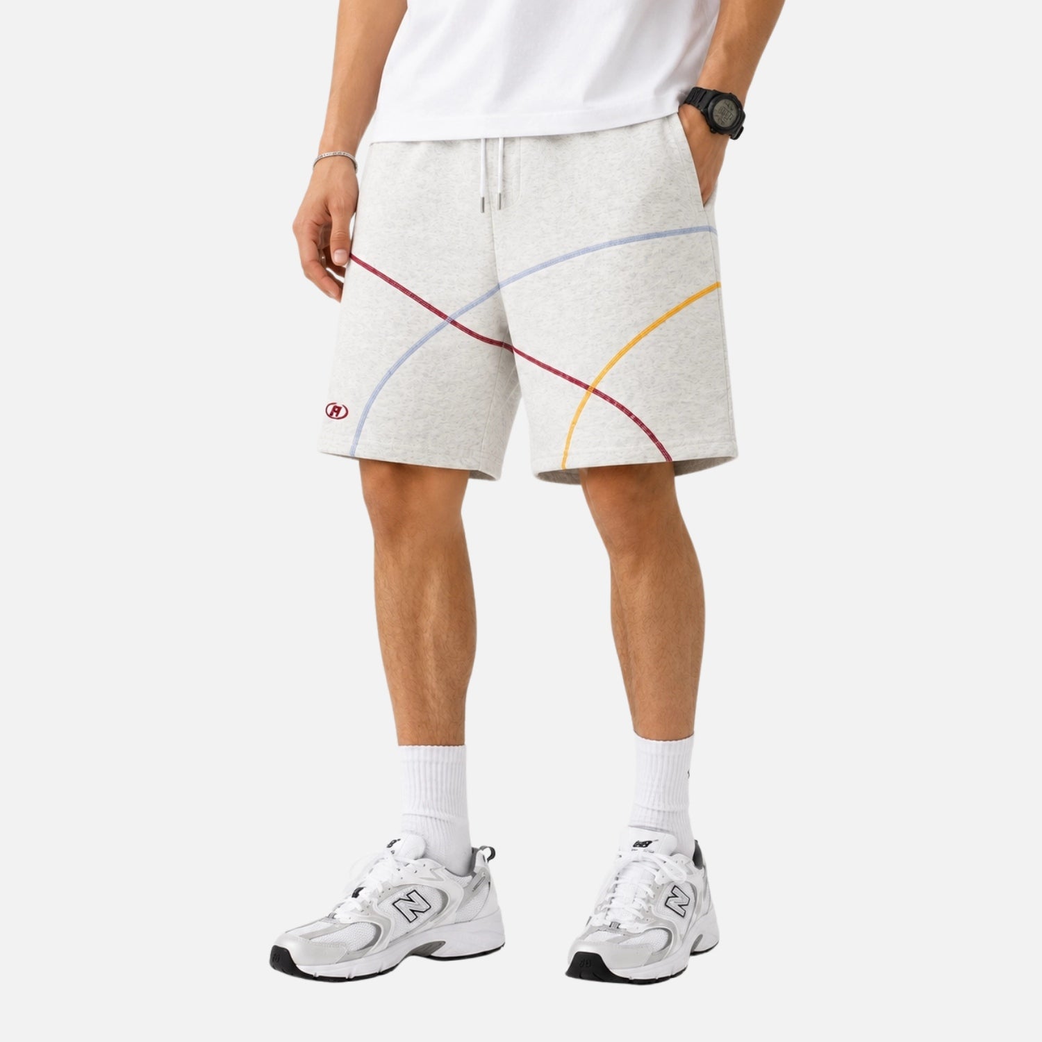 Shorts mit Kontrastnähten