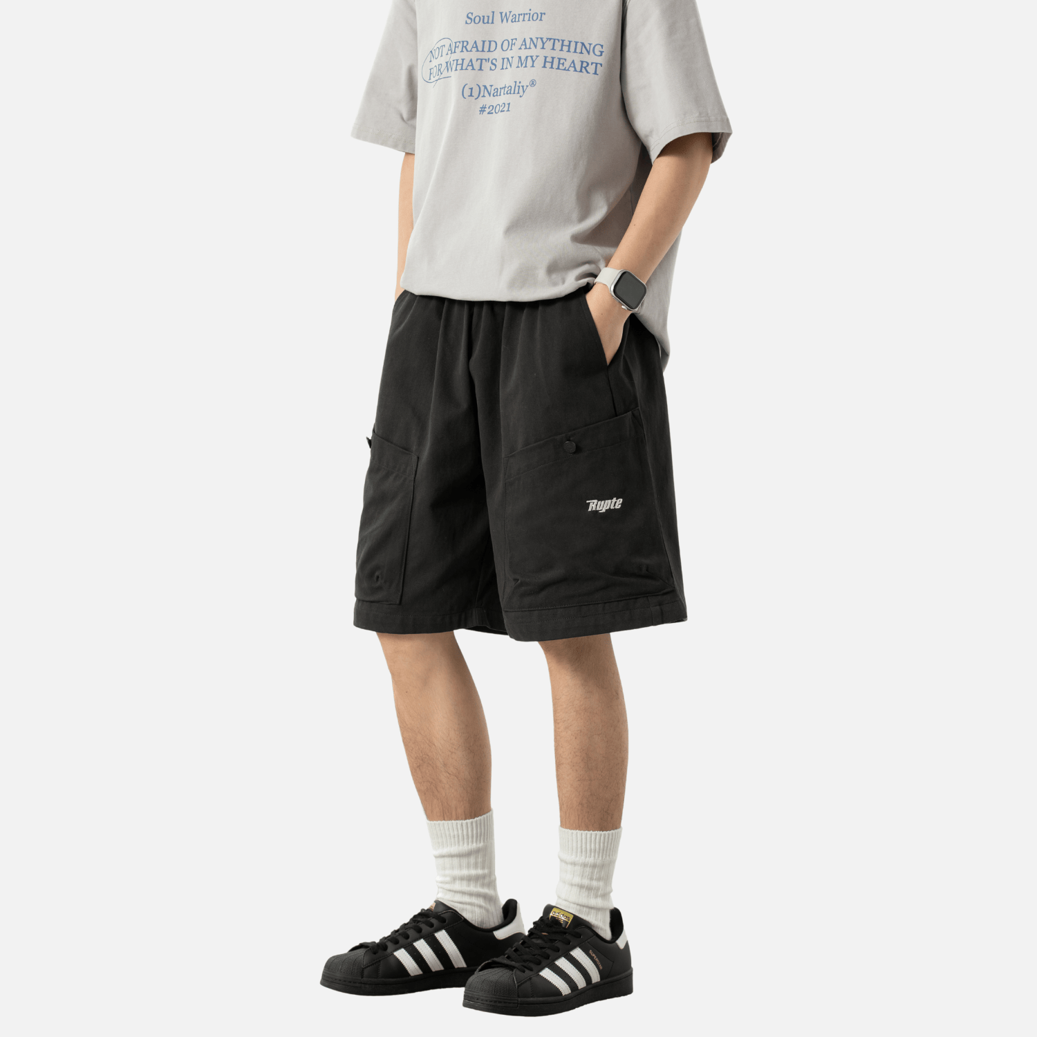 Pantalones cortos cargo con bordado de letras