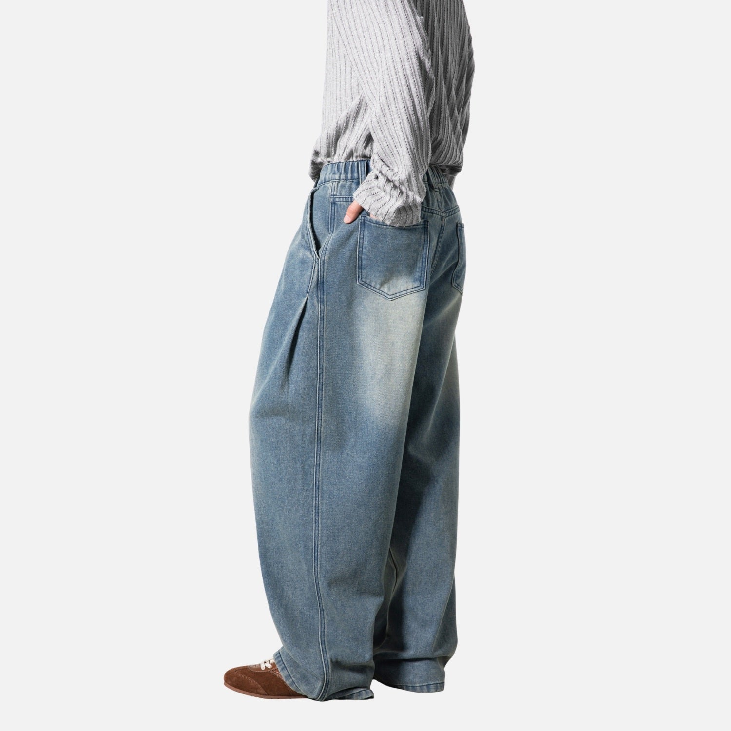 Split-Pleated Washed Vintage Jeans