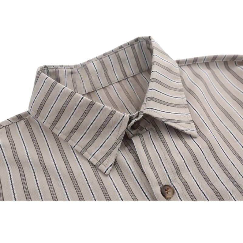 Camisa vintage de rayas verticales