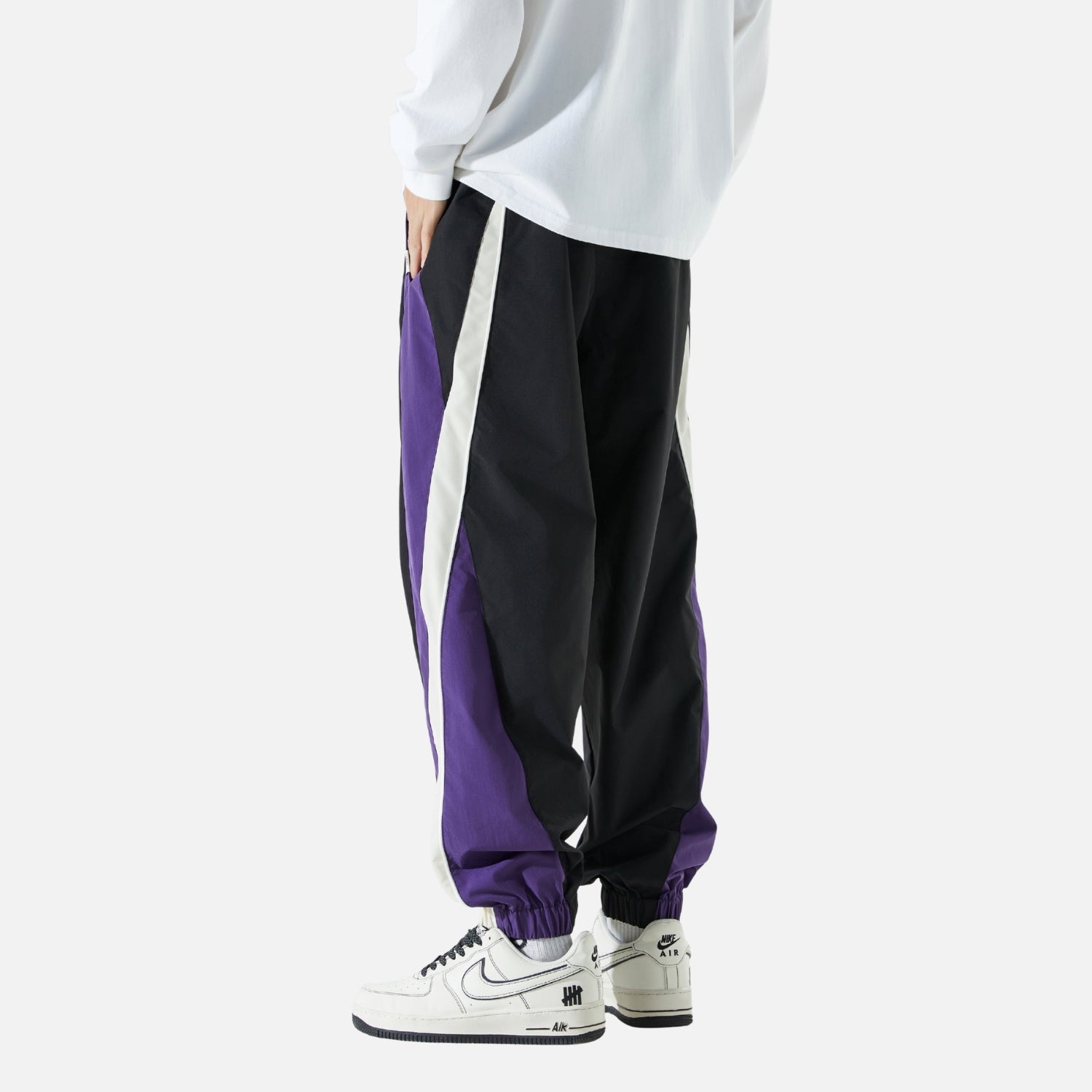 Jogginghose mit Kontrasteinsätzen