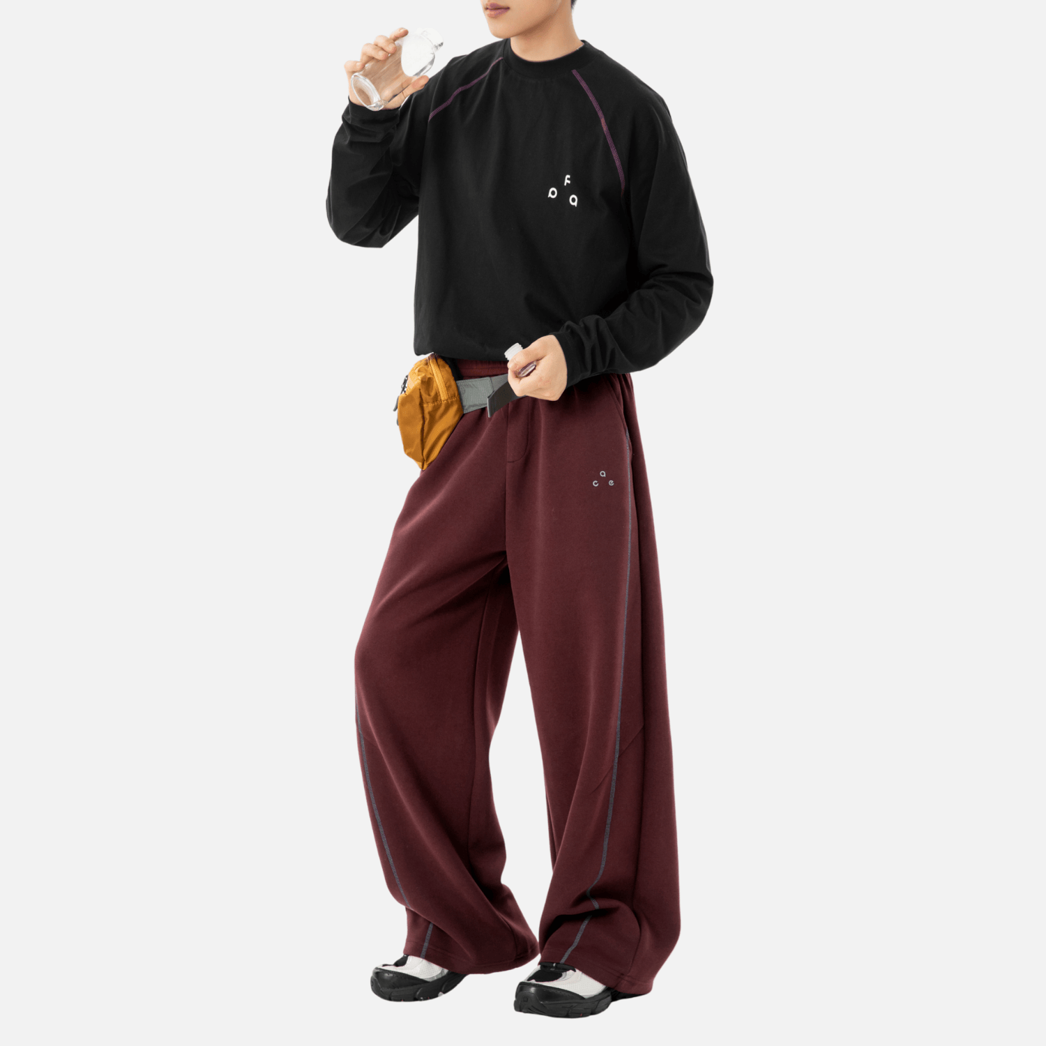 Schwere Hose mit Kontrastnähten