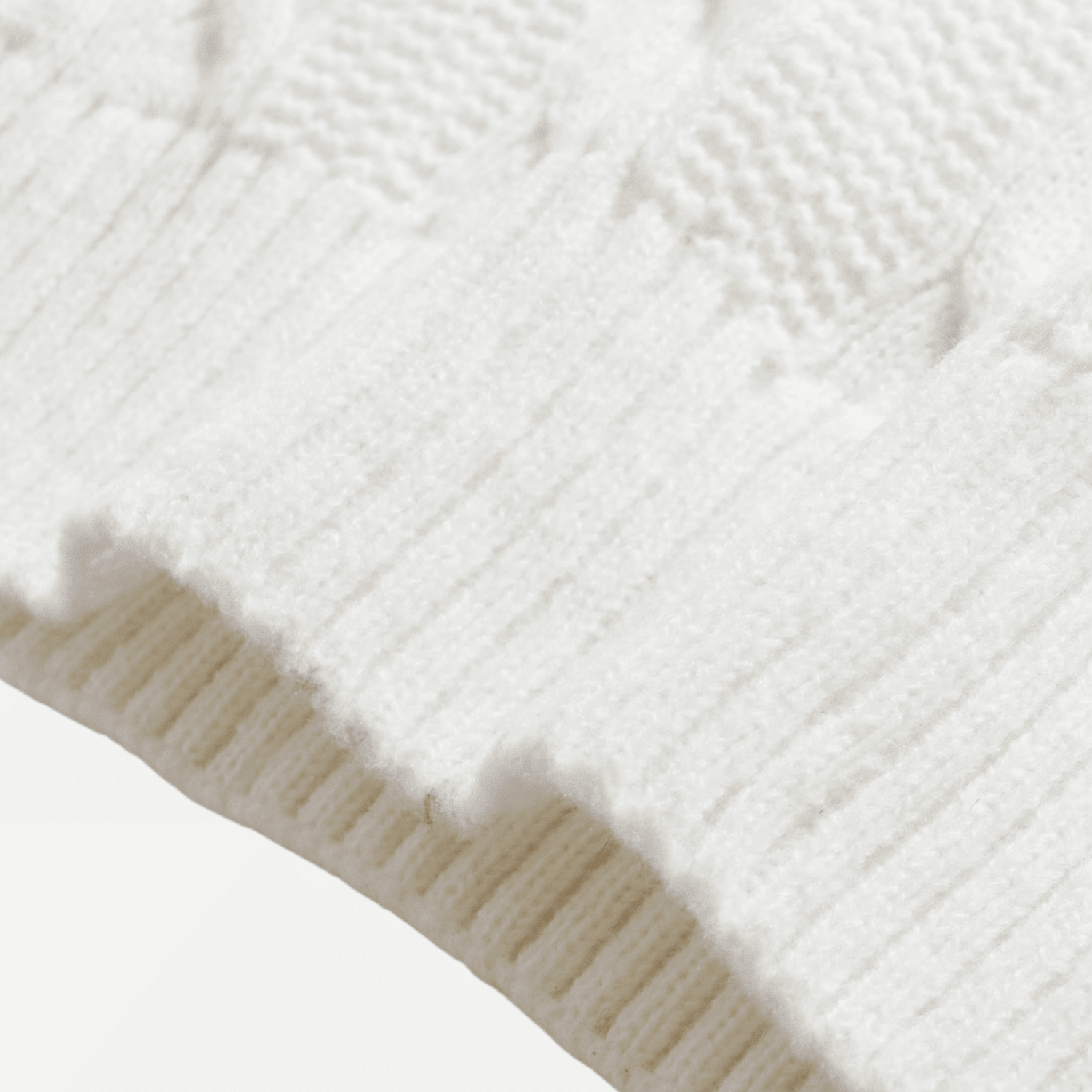 Suéter de cuello redondo de punto trenzado