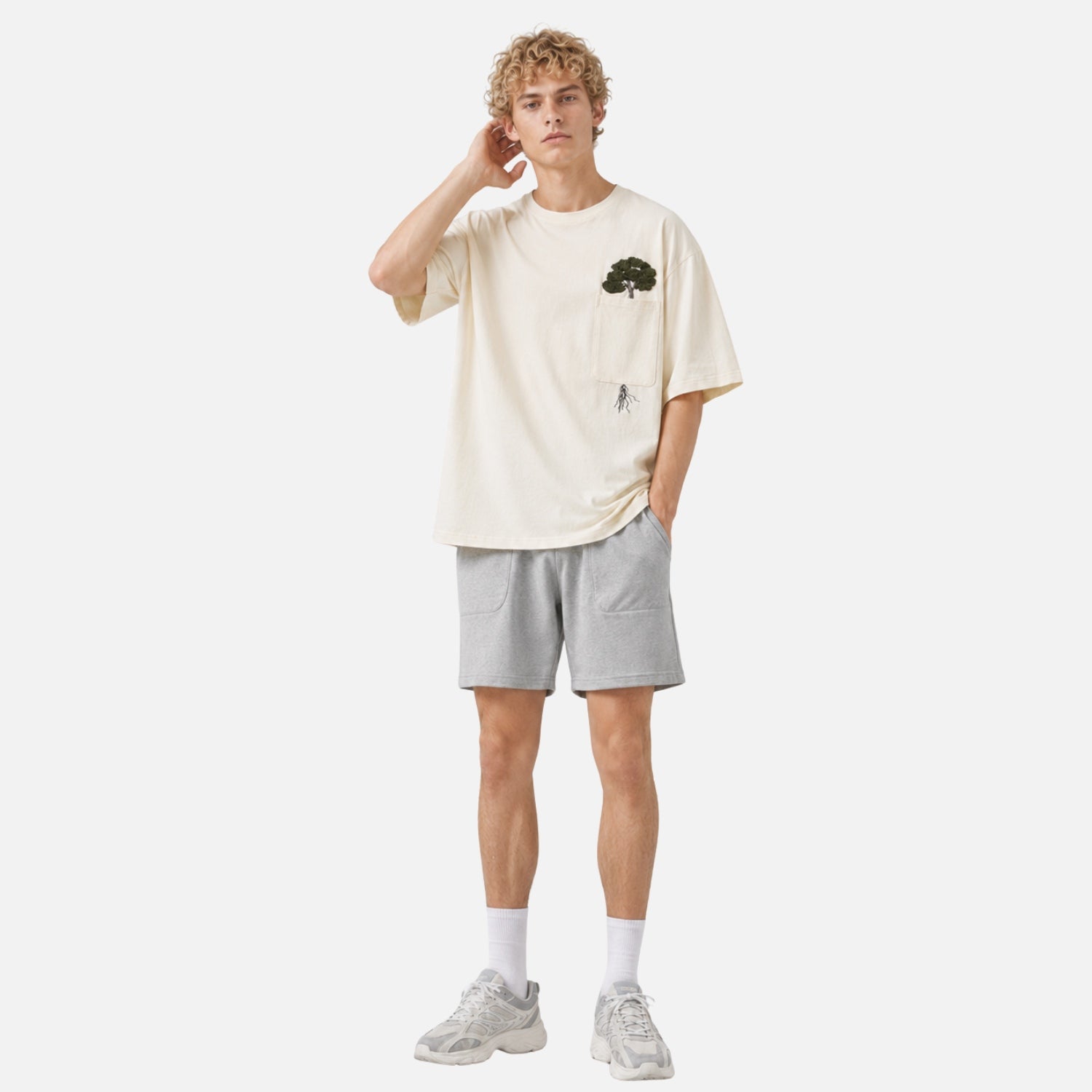 Besticktes Grafik-T-Shirt mit Baum-Motiv
