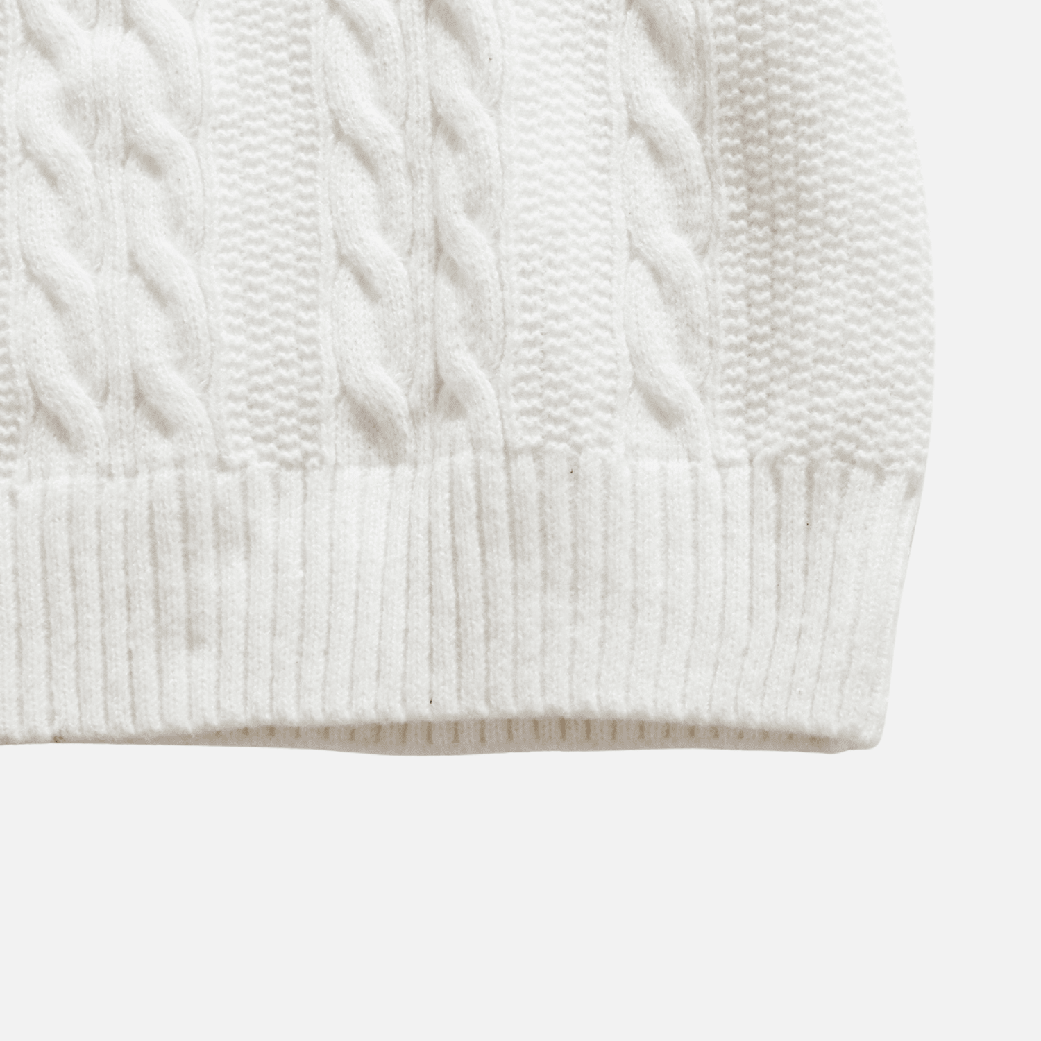 Suéter de cuello redondo de punto trenzado