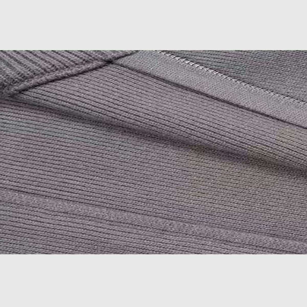 Cárdigans minimalistas de rayas con cremallera