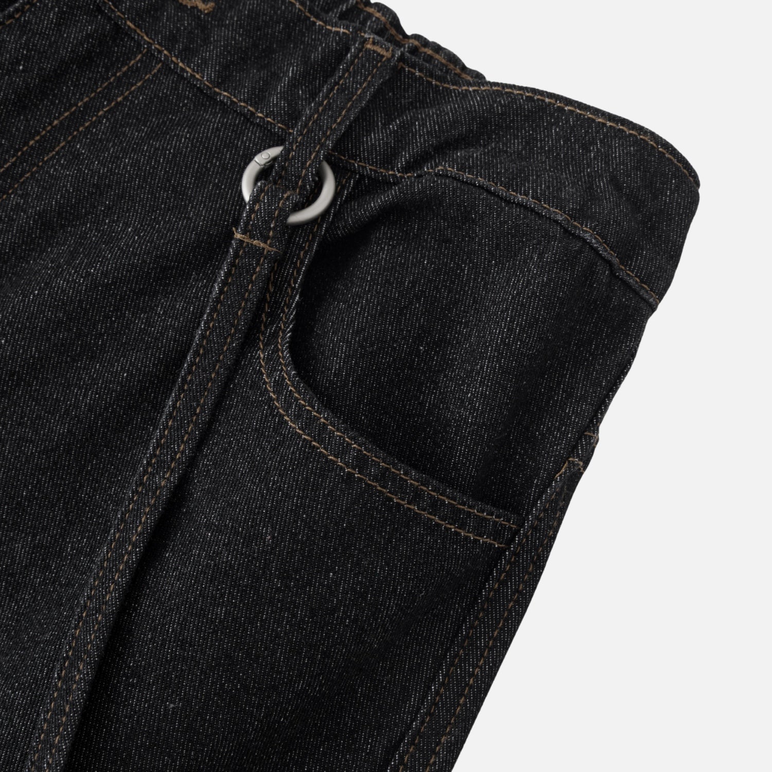 Double Pleated Baggy Jeans