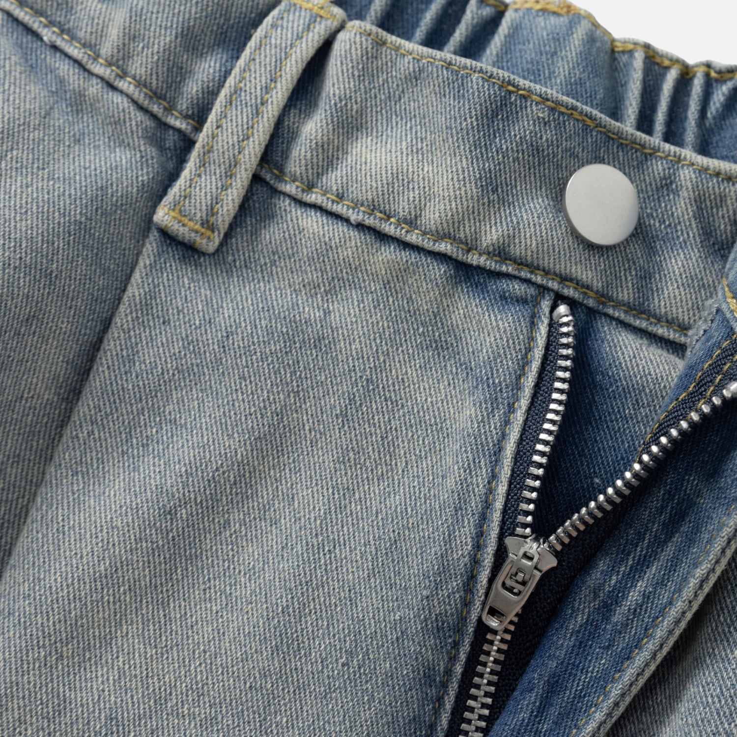Washed Vintage Pleated Jeans