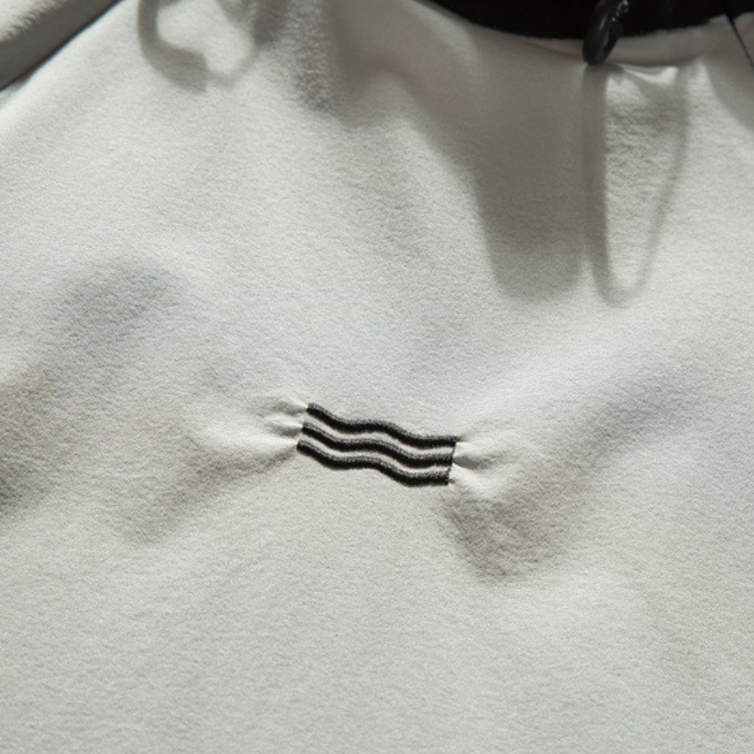 Camiseta técnica de secado rápido para actividades al aire libre