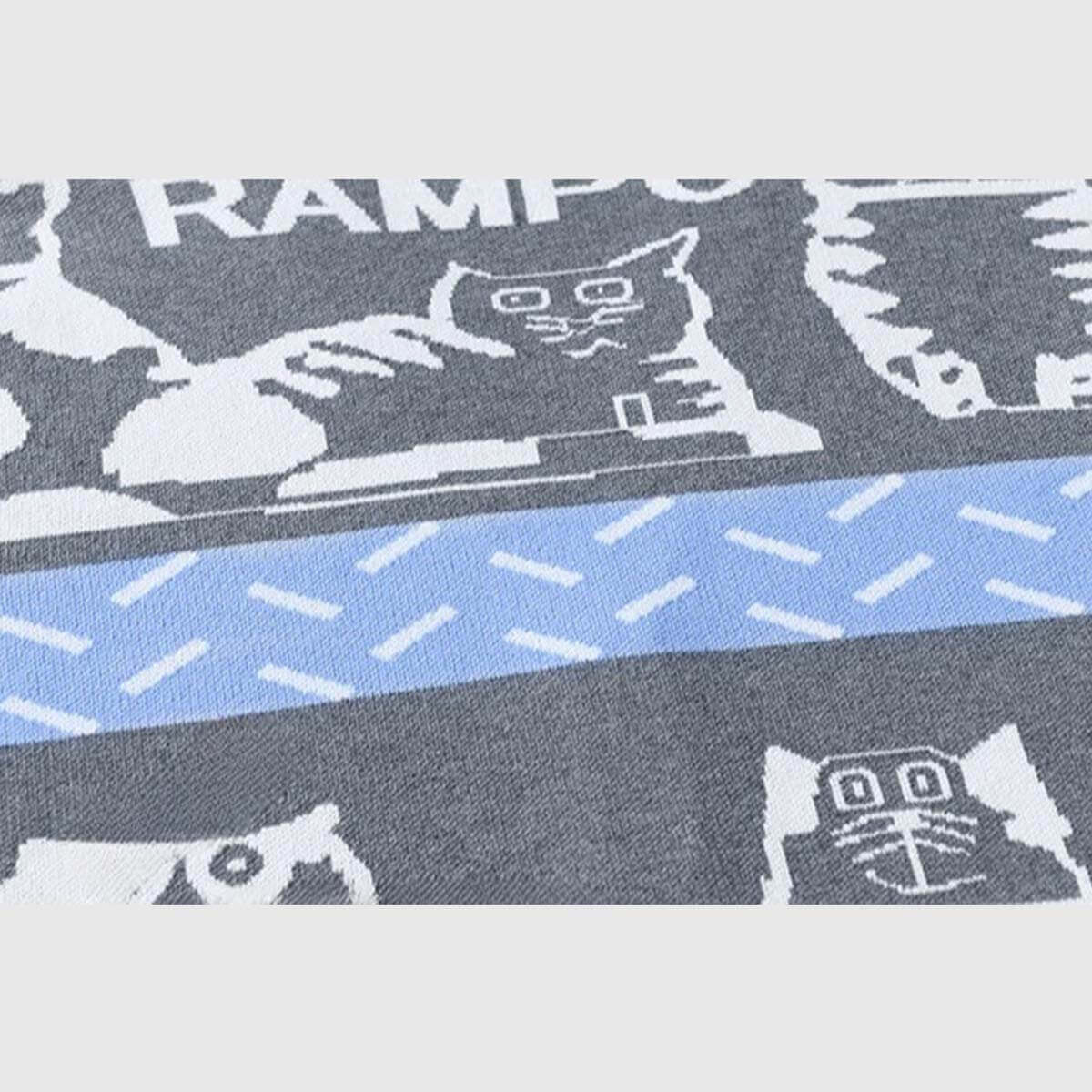 Strickjacke mit Lazy-Cat-Muster