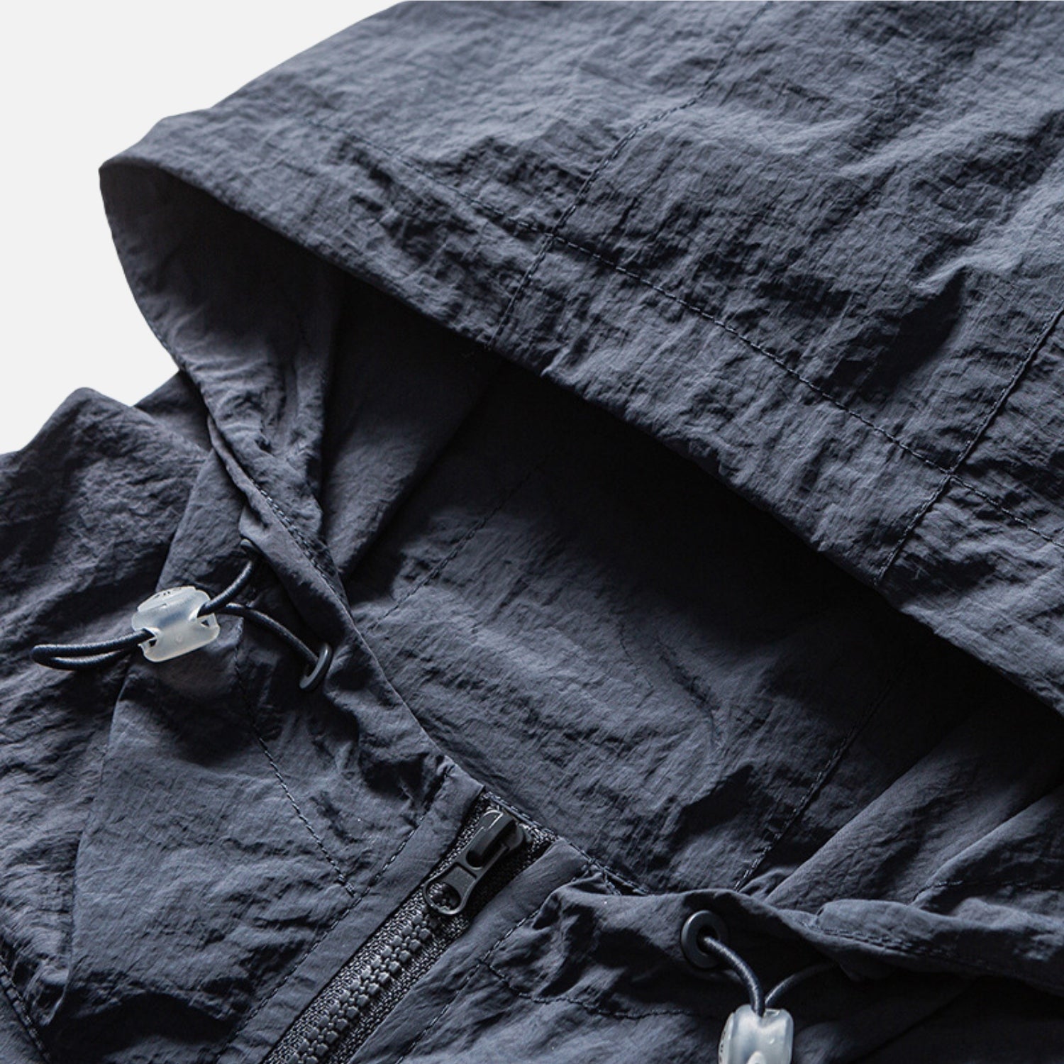 Kapuzenjacke im Mountain-Style