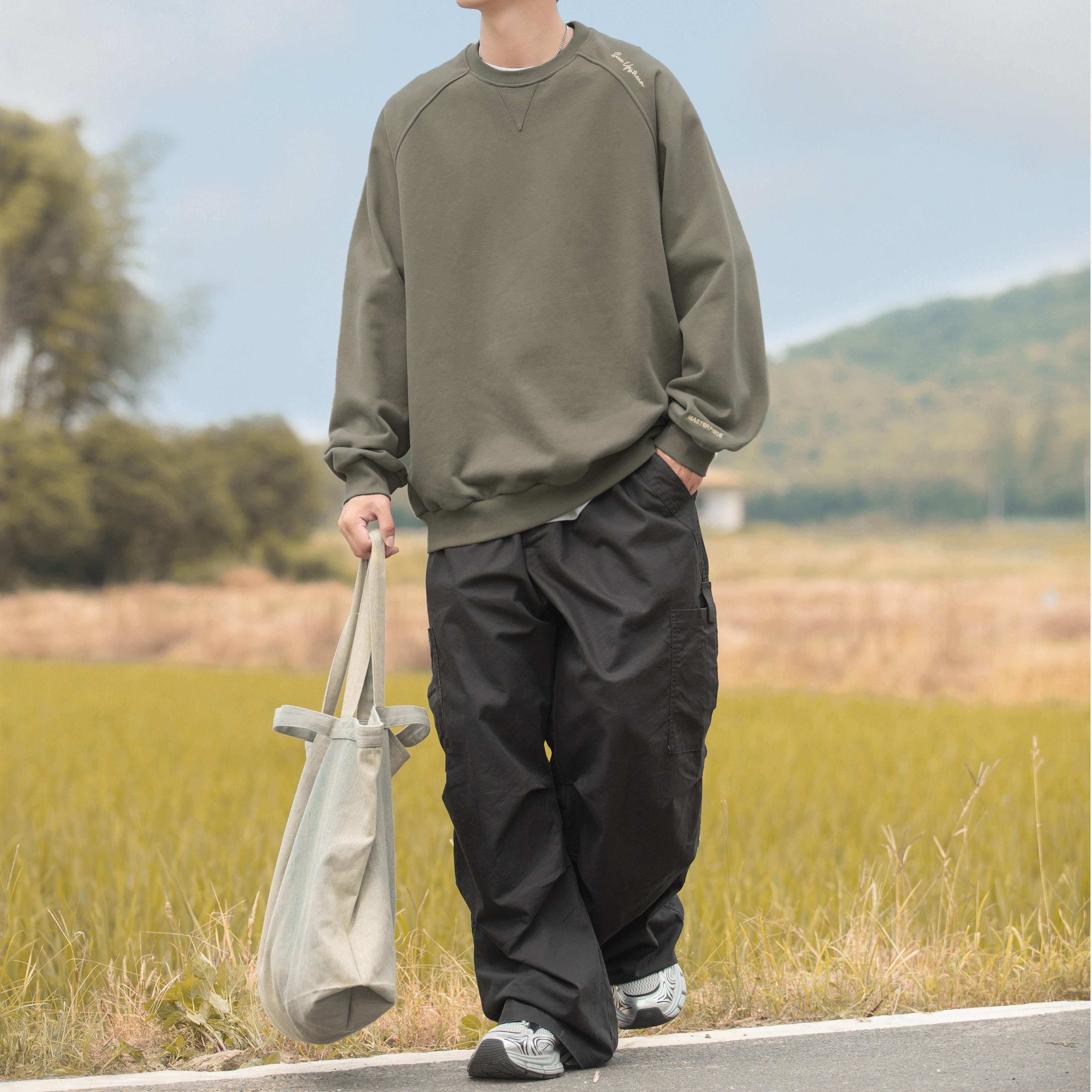 400G Colorblock Embroidered Sweatshirt