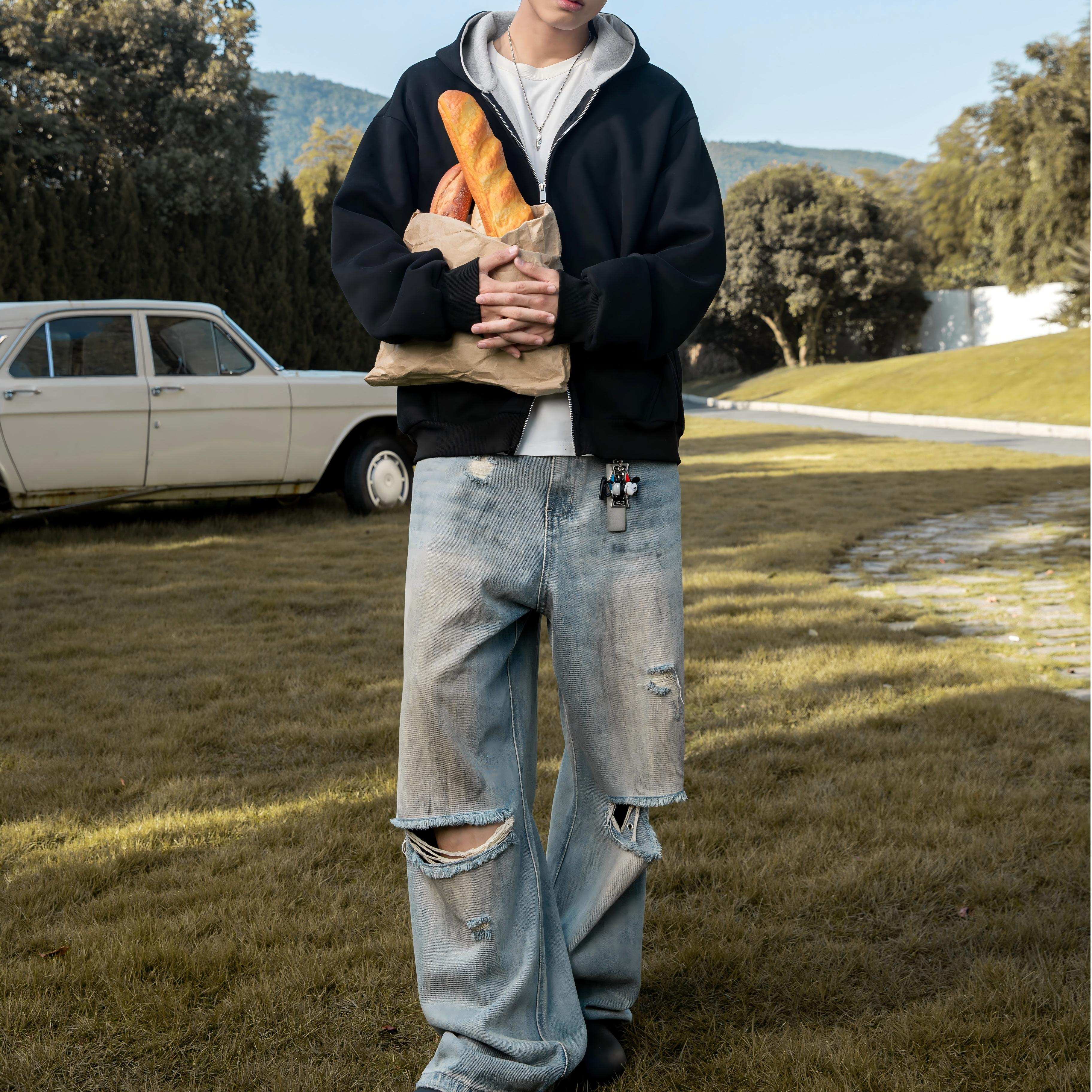 Schwerer, farblich abgesetzter Kapuzenpullover mit Reißverschluss