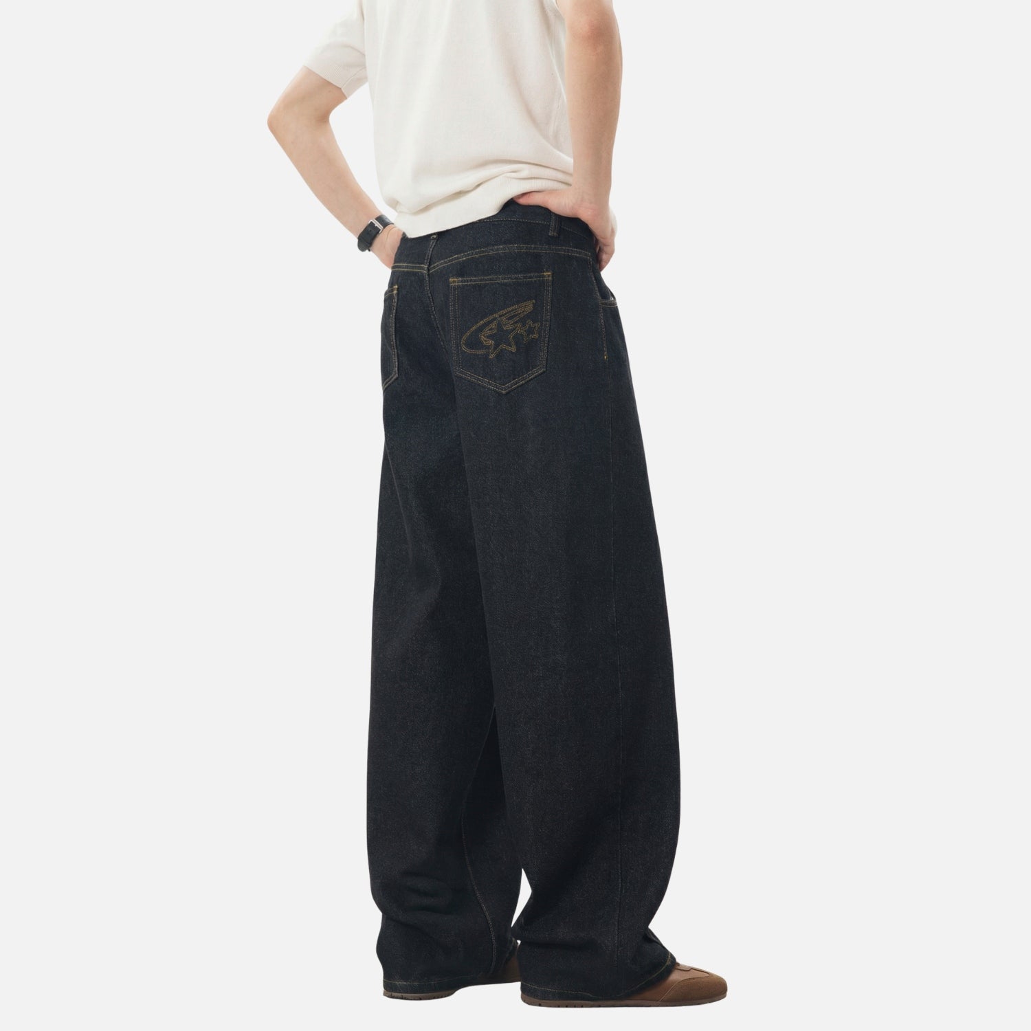 Vintage Contrast-Stitch Straight Jeans