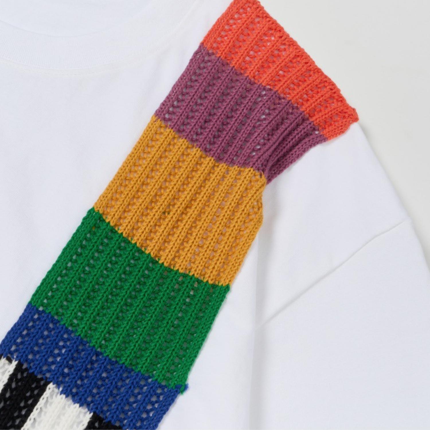 Color Yarn Embellished Colorblock Tee