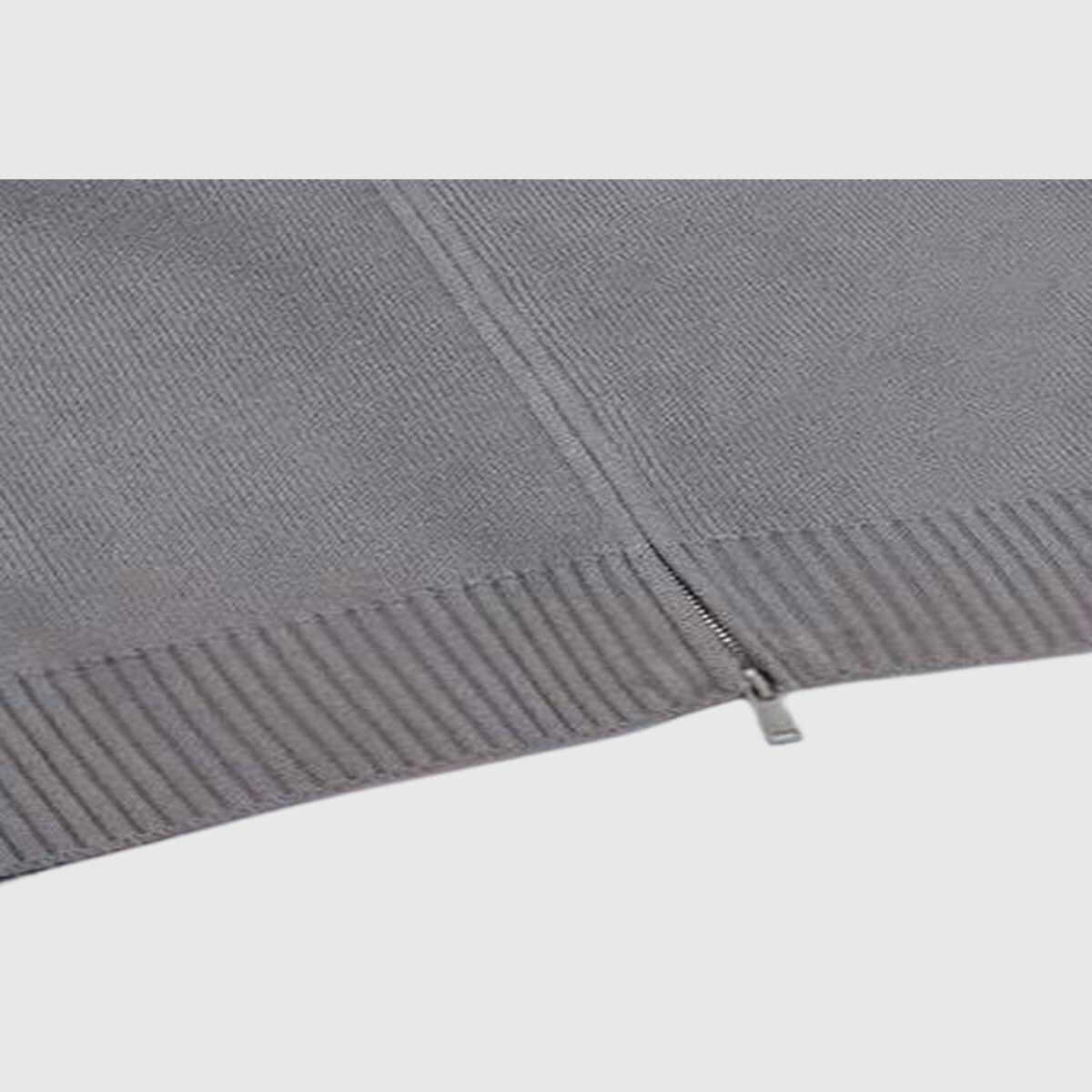 Cárdigans minimalistas de rayas con cremallera