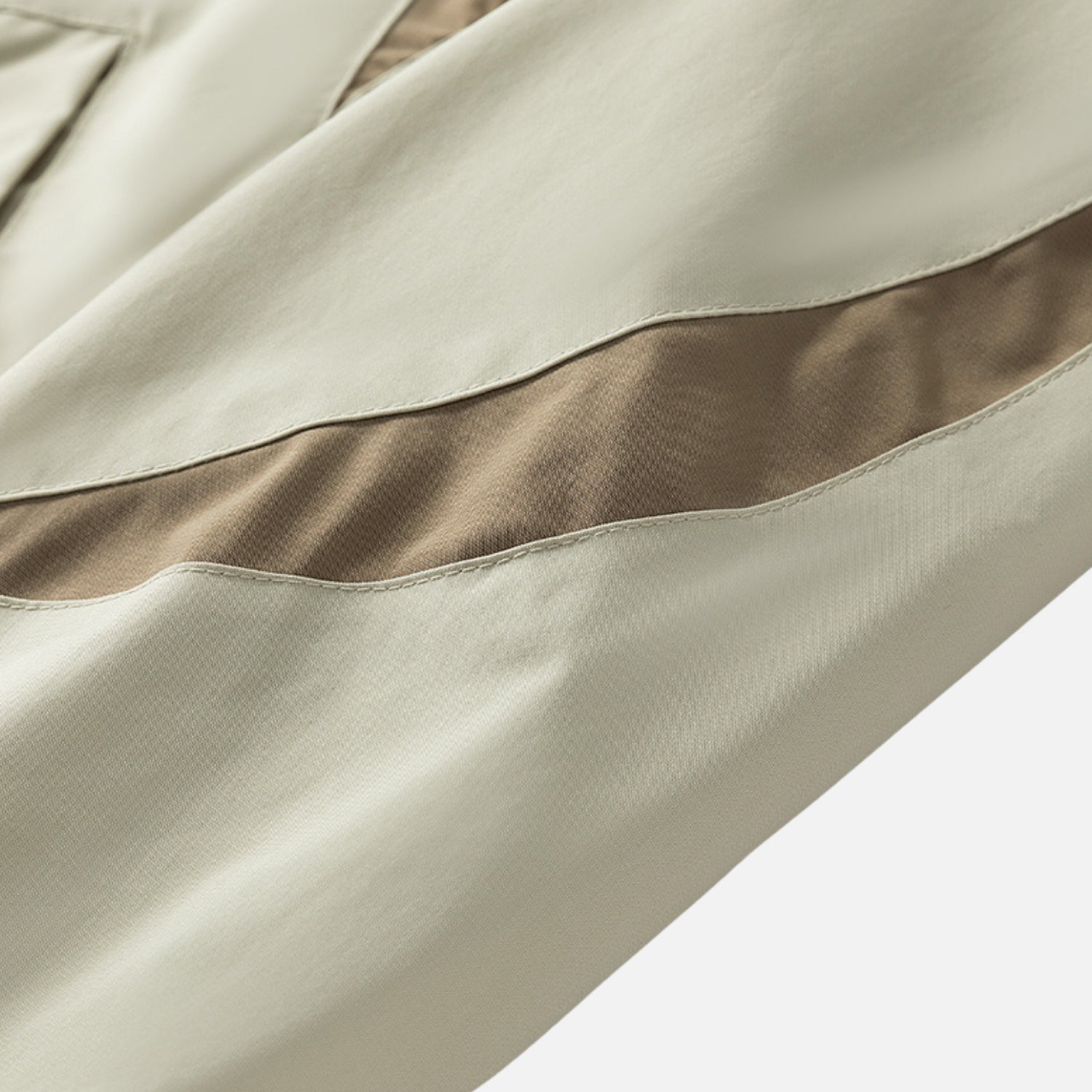 Minimal Wind-Resistant Hooded Jacket
