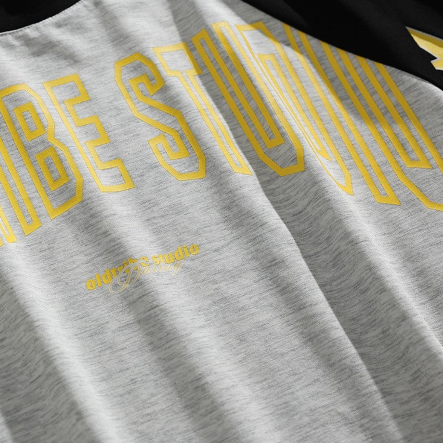 Colorblock Contrast Raglan Graphic Tee