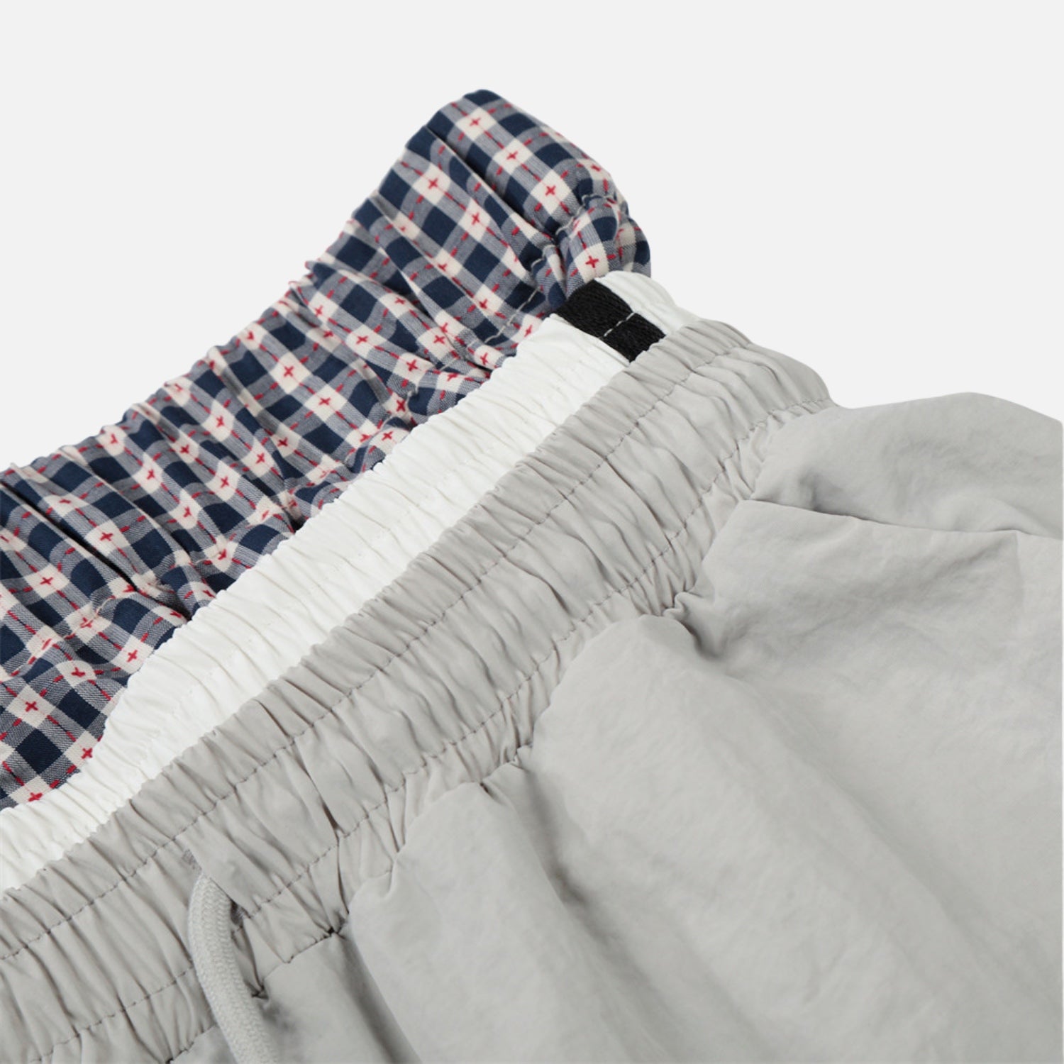 Hosen mit falschem Lagen-Doppelbund