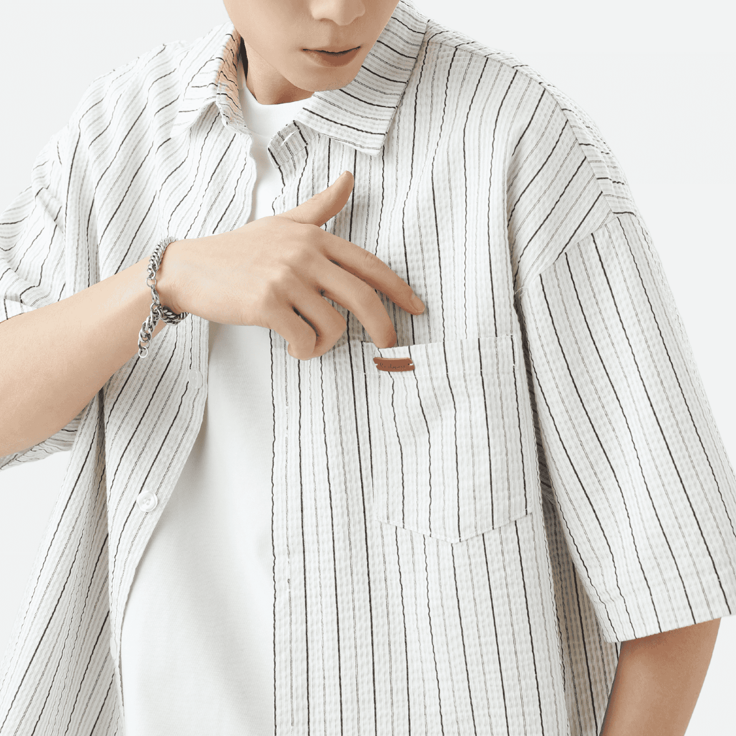 Kurzarmhemd mit strukturierten Streifen