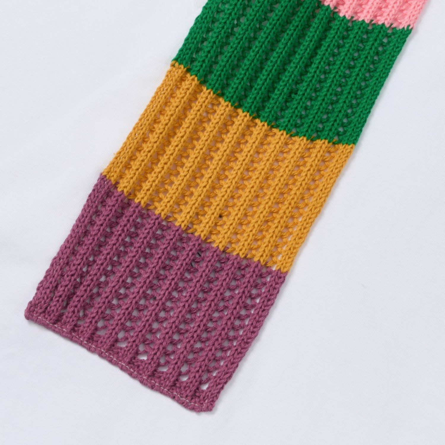 Color Yarn Embellished Colorblock Tee