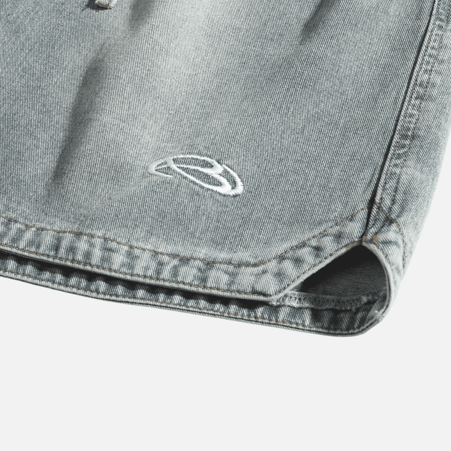 Slit Design Washed Jorts