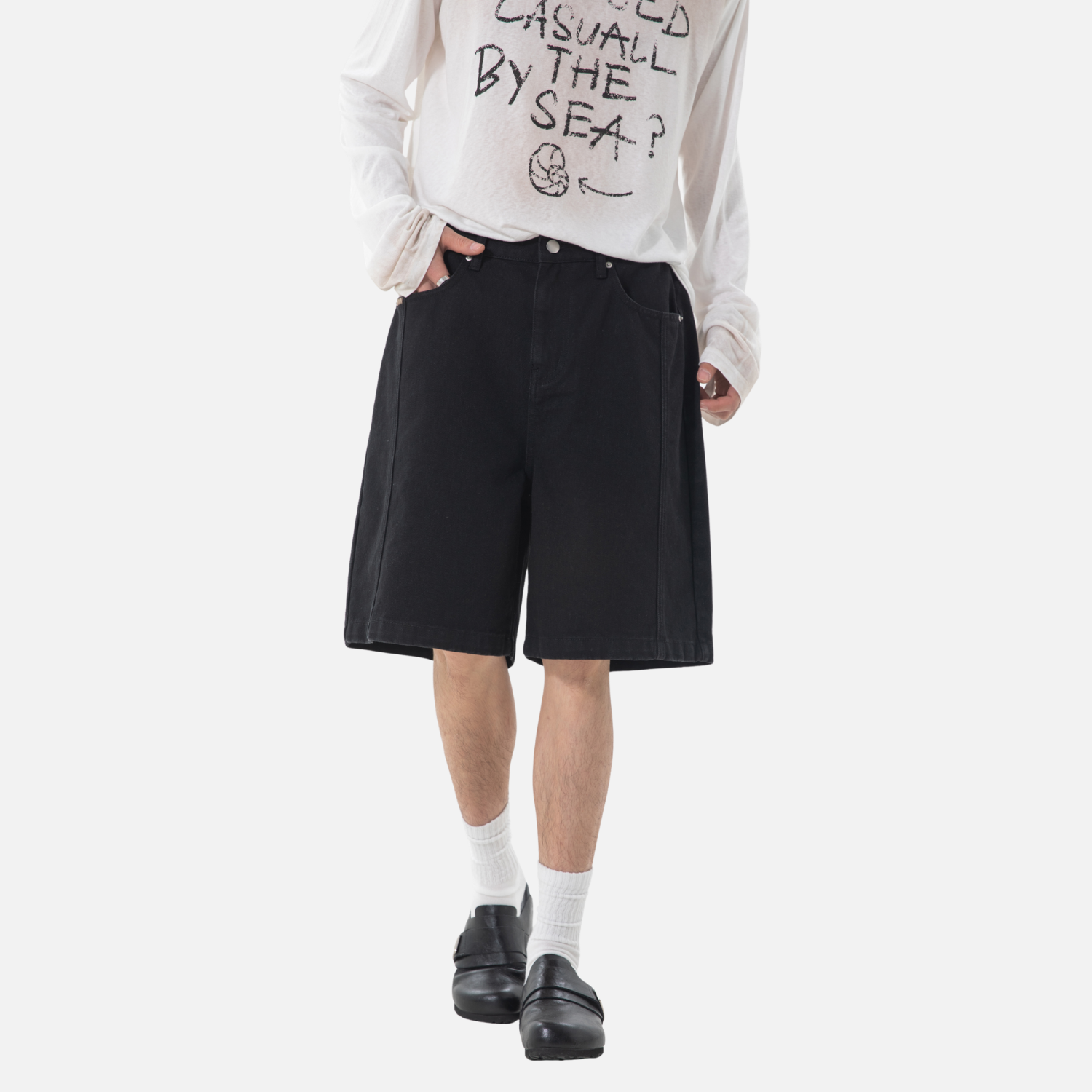 Pantalón corto cargo de sarga texturizada