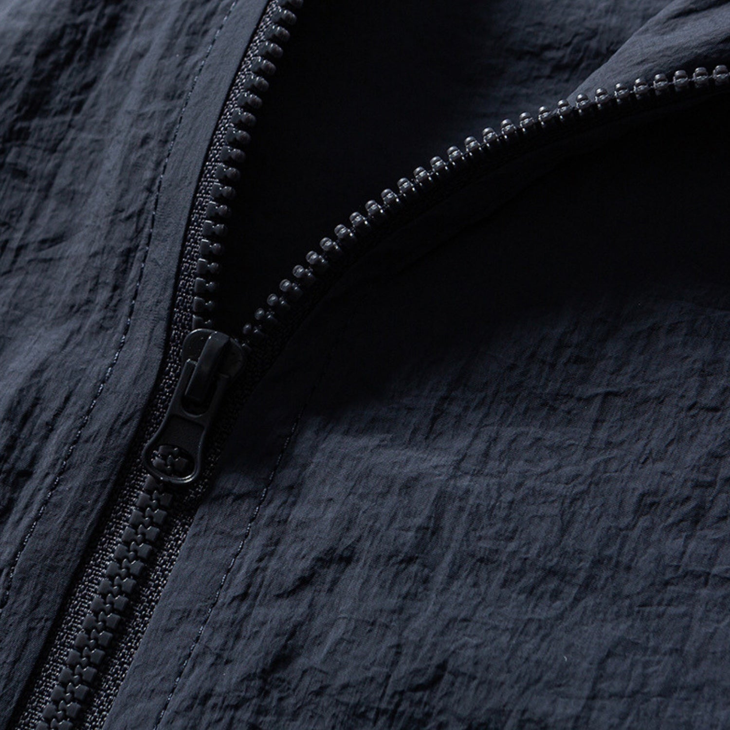 Kapuzenjacke im Mountain-Style