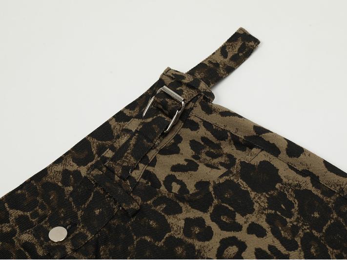 Cargo-Shorts mit Leopardenmuster