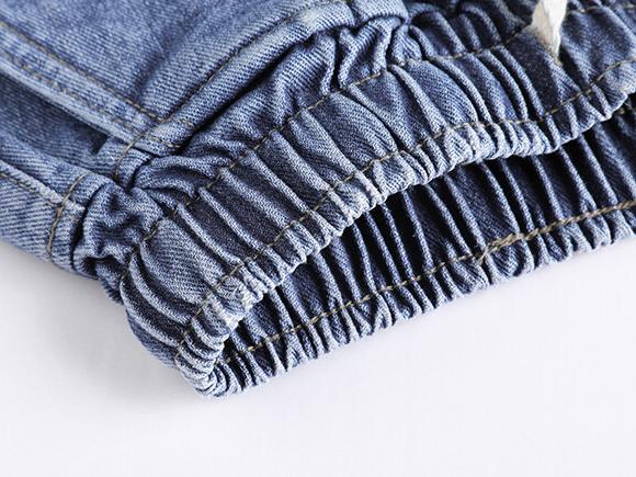 Denim-Shorts mit Farbverlauf