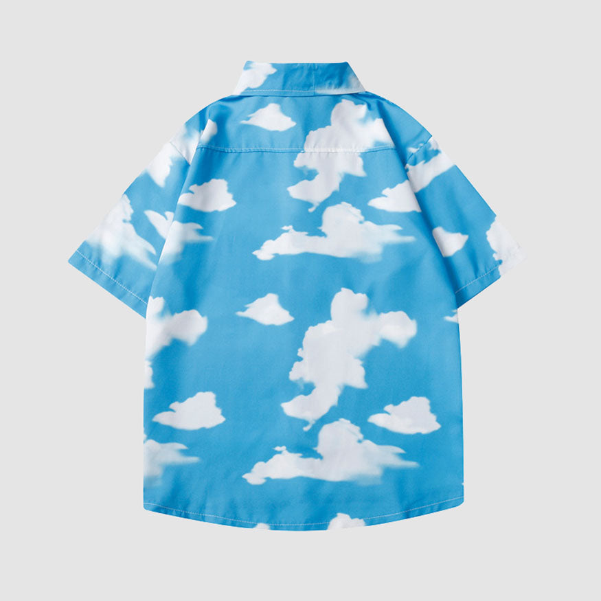 Zweiteiliges Hemd mit Wolkenmuster + Shorts